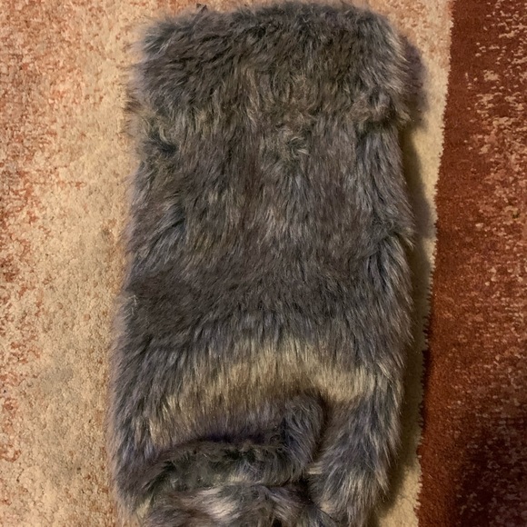 New Grey FAUX FUR WINE BOTTLE GIFT BAG 14" Wondershop Target - Picture 2 of 3